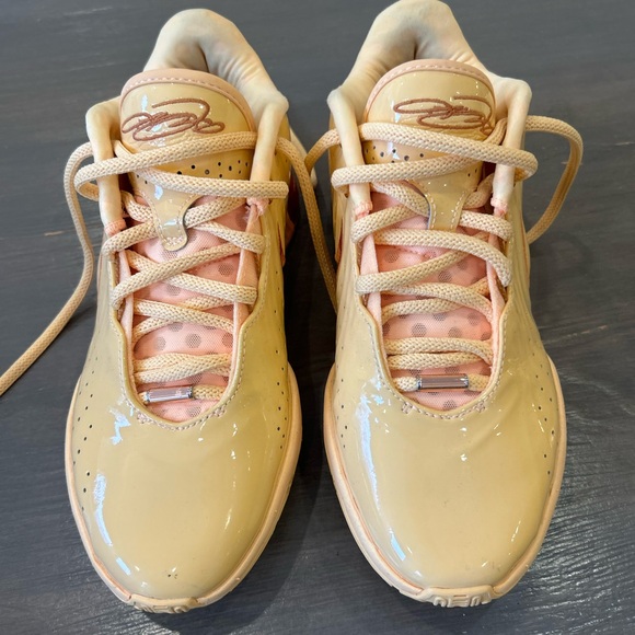 Nike Lebron 21 Dragon Pearl Basketball Shoes - Picture 5 of 8